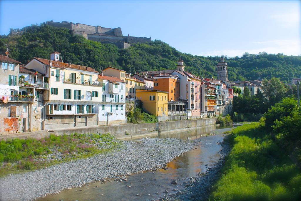 Albergo Al Castello ガーヴィ エクステリア 写真